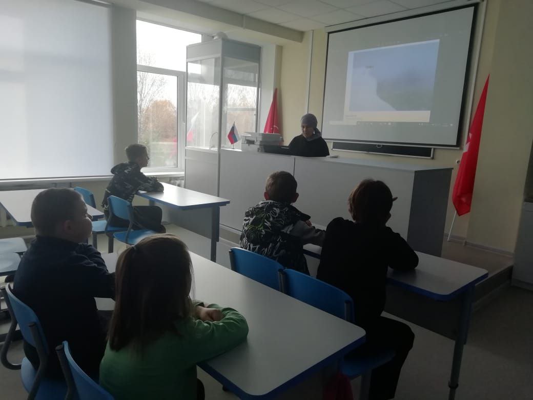 Ко Дню народного единства. Фотовыставка «Народов много – родина одна».